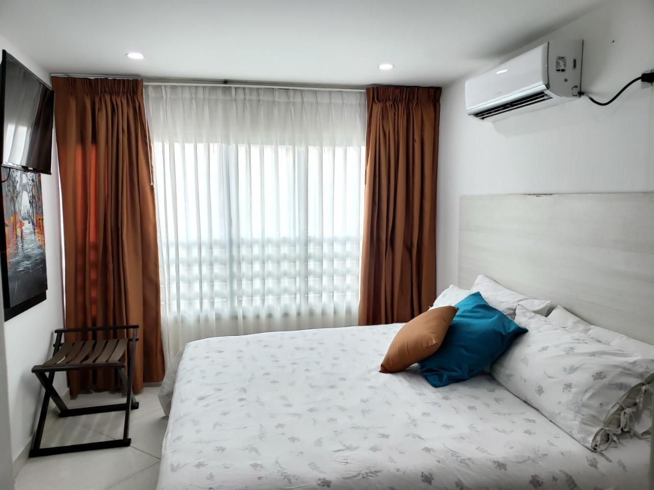 Hotel Radoa El Banco  Экстерьер фото