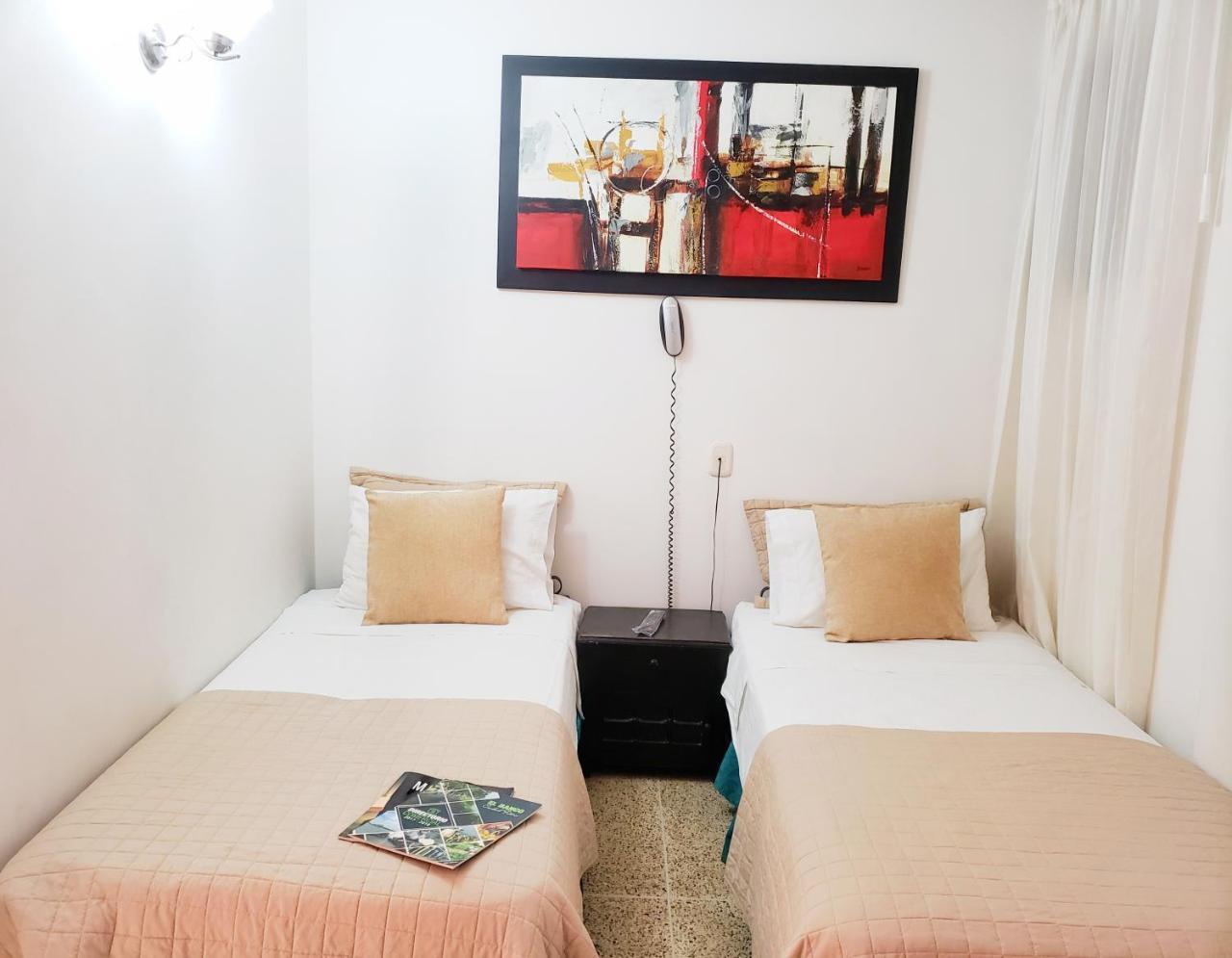 Hotel Radoa El Banco  Экстерьер фото
